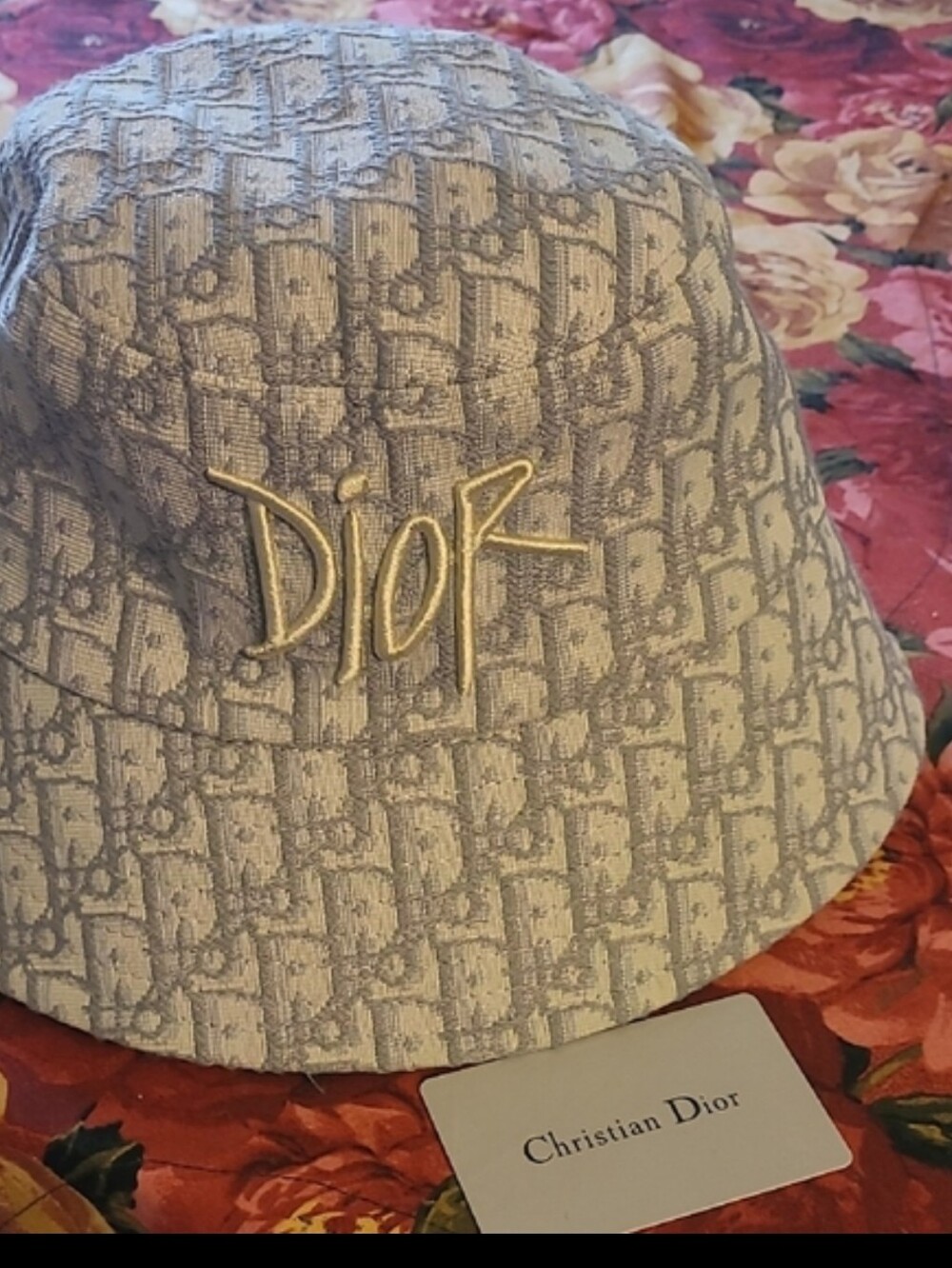 HAT Beutiful D I O R